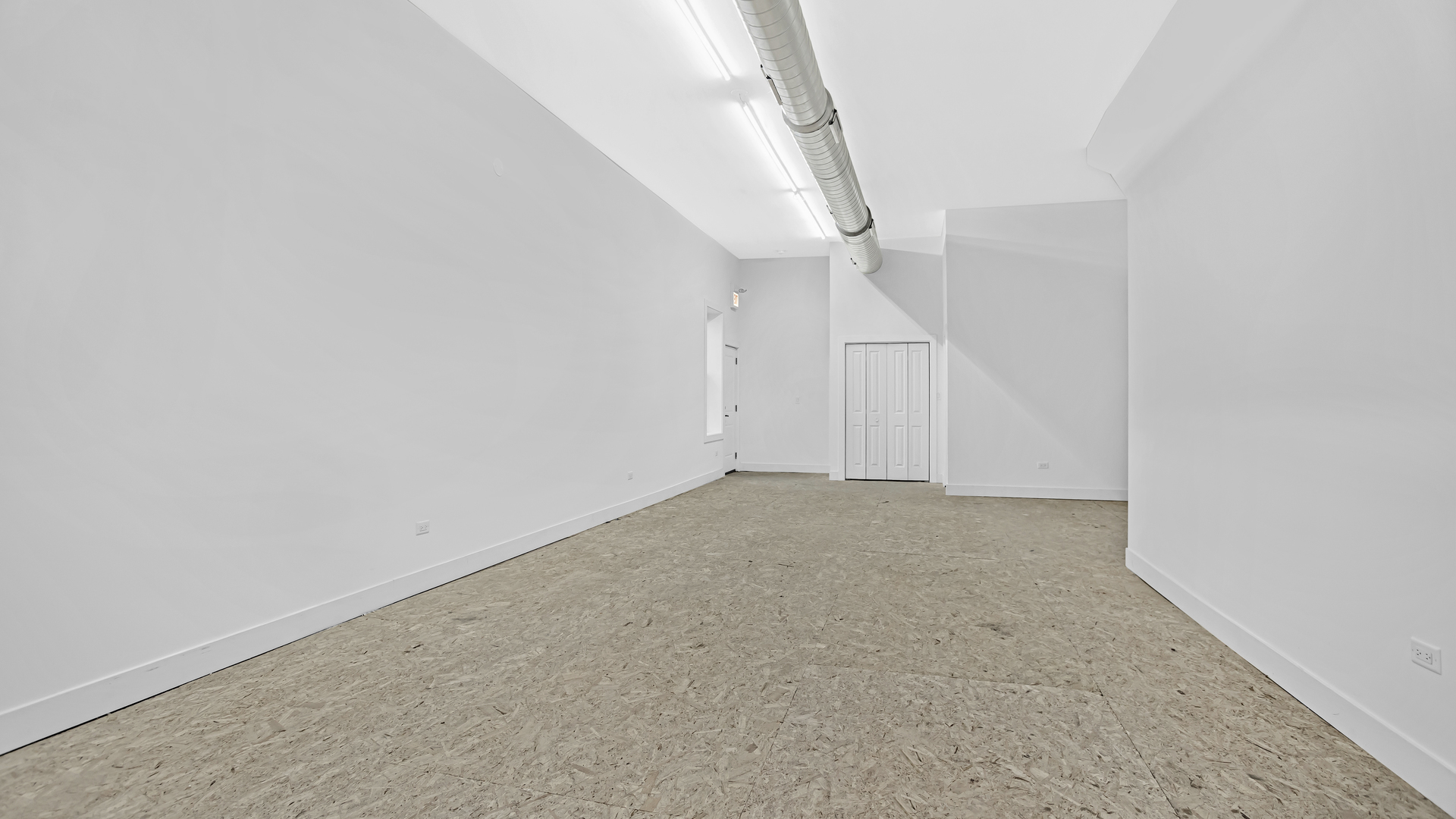 4523 N Elston Avenue Unit: 1F