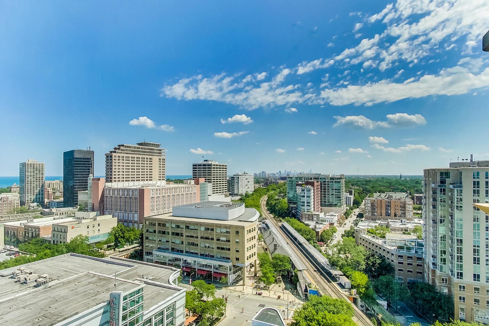 1720 MAPLE Avenue Unit: 1950