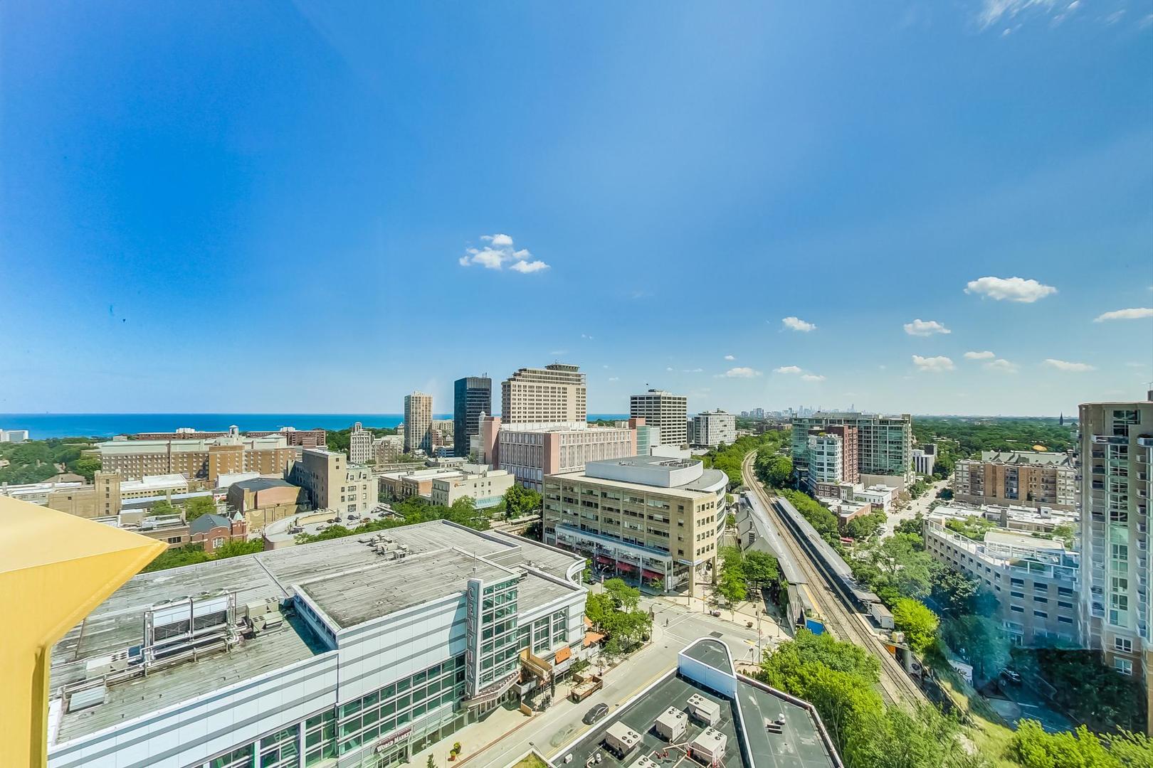 1720 MAPLE Avenue Unit: 1950