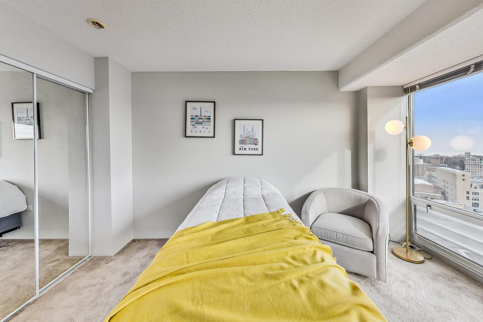 1720 MAPLE Avenue Unit: 1950