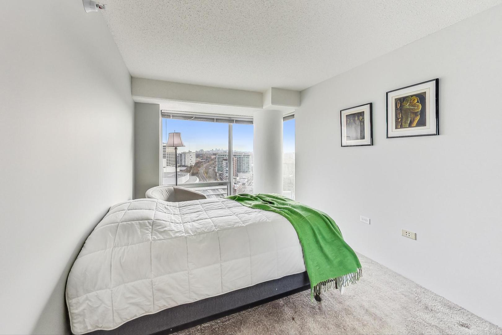 1720 MAPLE Avenue Unit: 1950