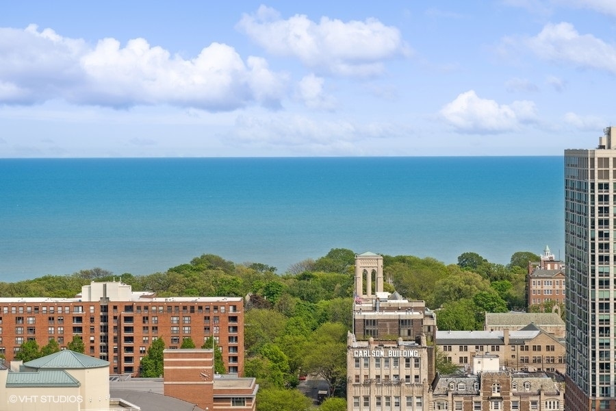 1720 MAPLE Avenue Unit: 1950