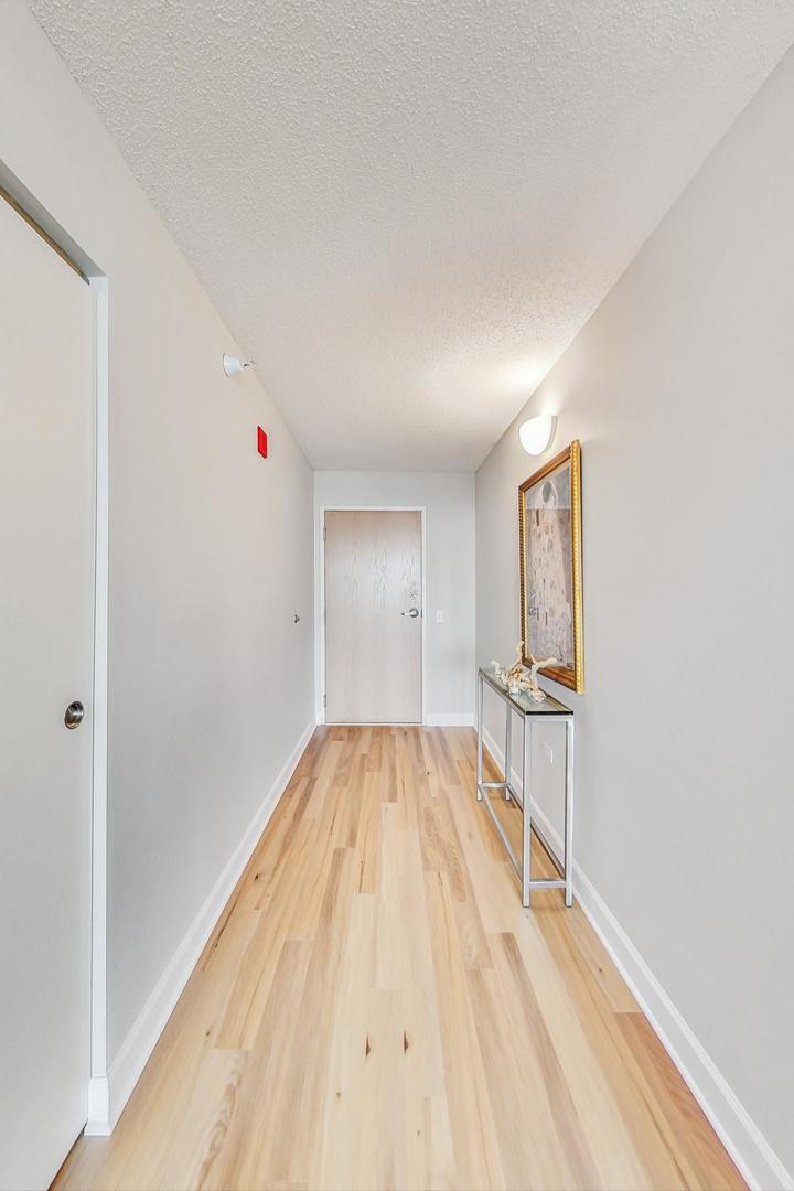 1720 MAPLE Avenue Unit: 1950