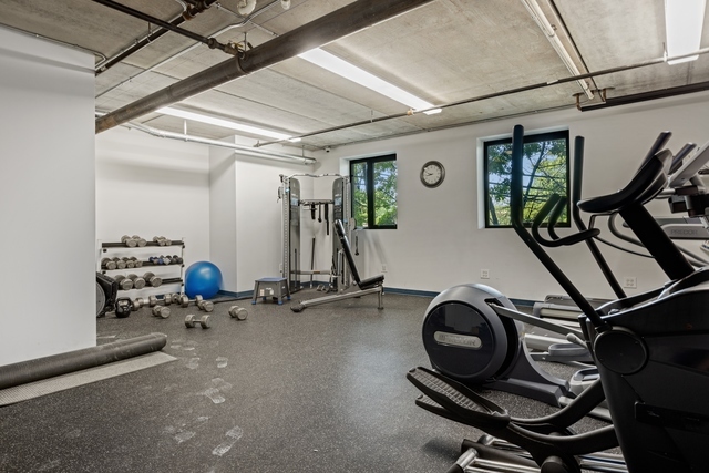 900 Chicago Avenue Unit: 604