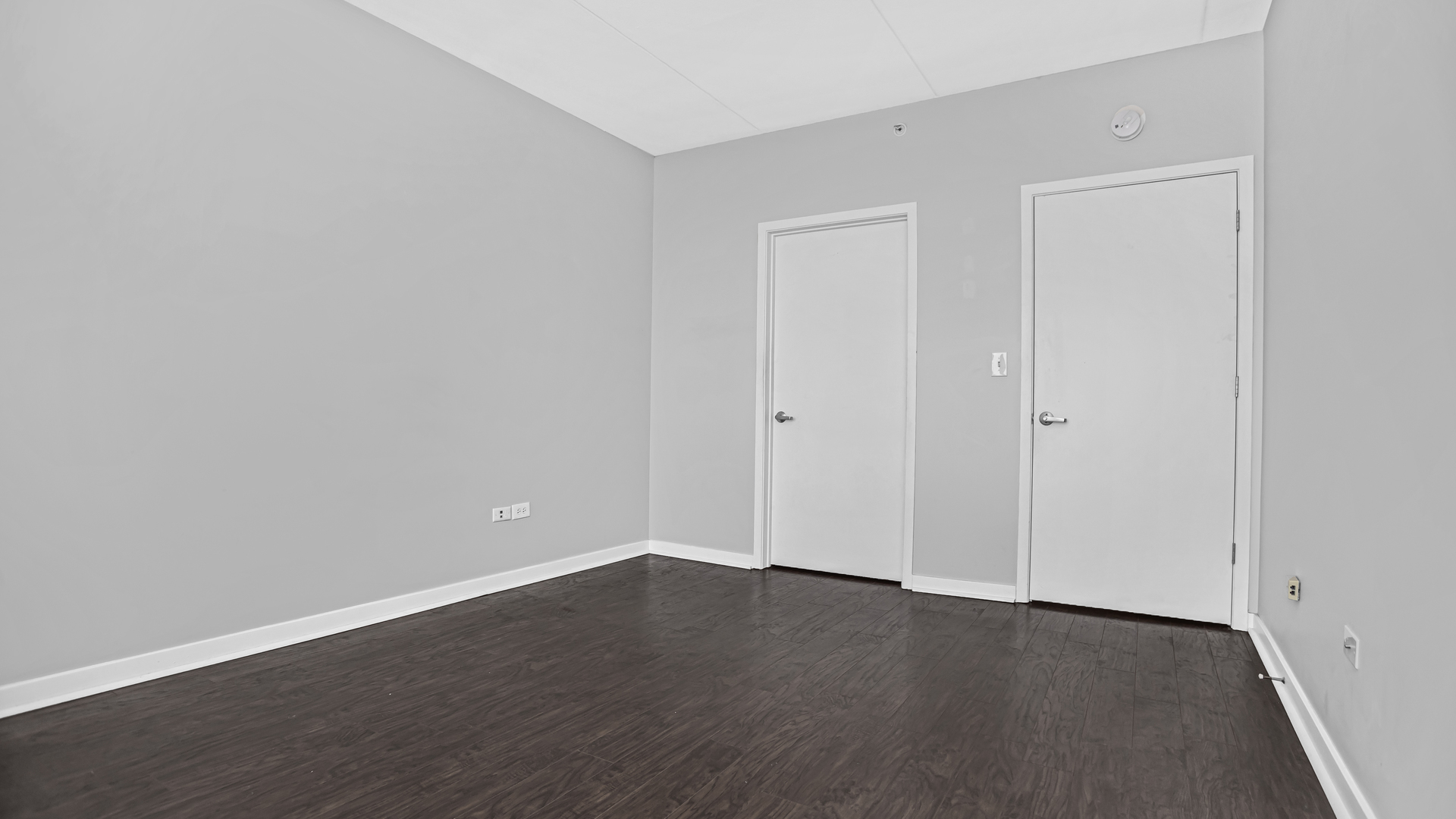 900 Chicago Avenue Unit: 604