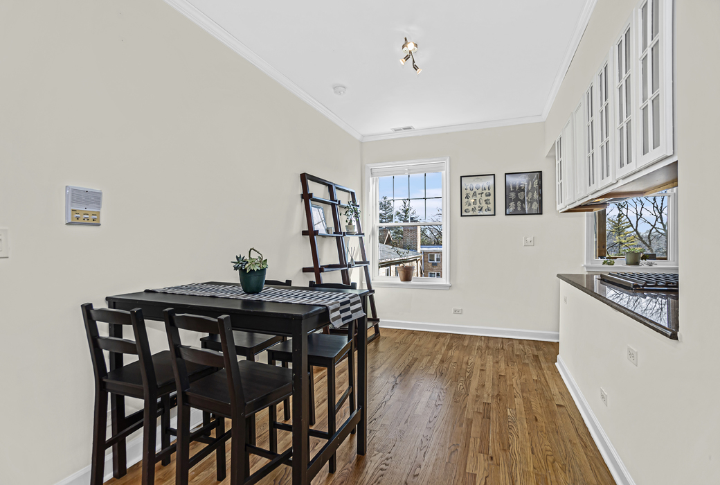 553 Elmwood Avenue Unit: 3