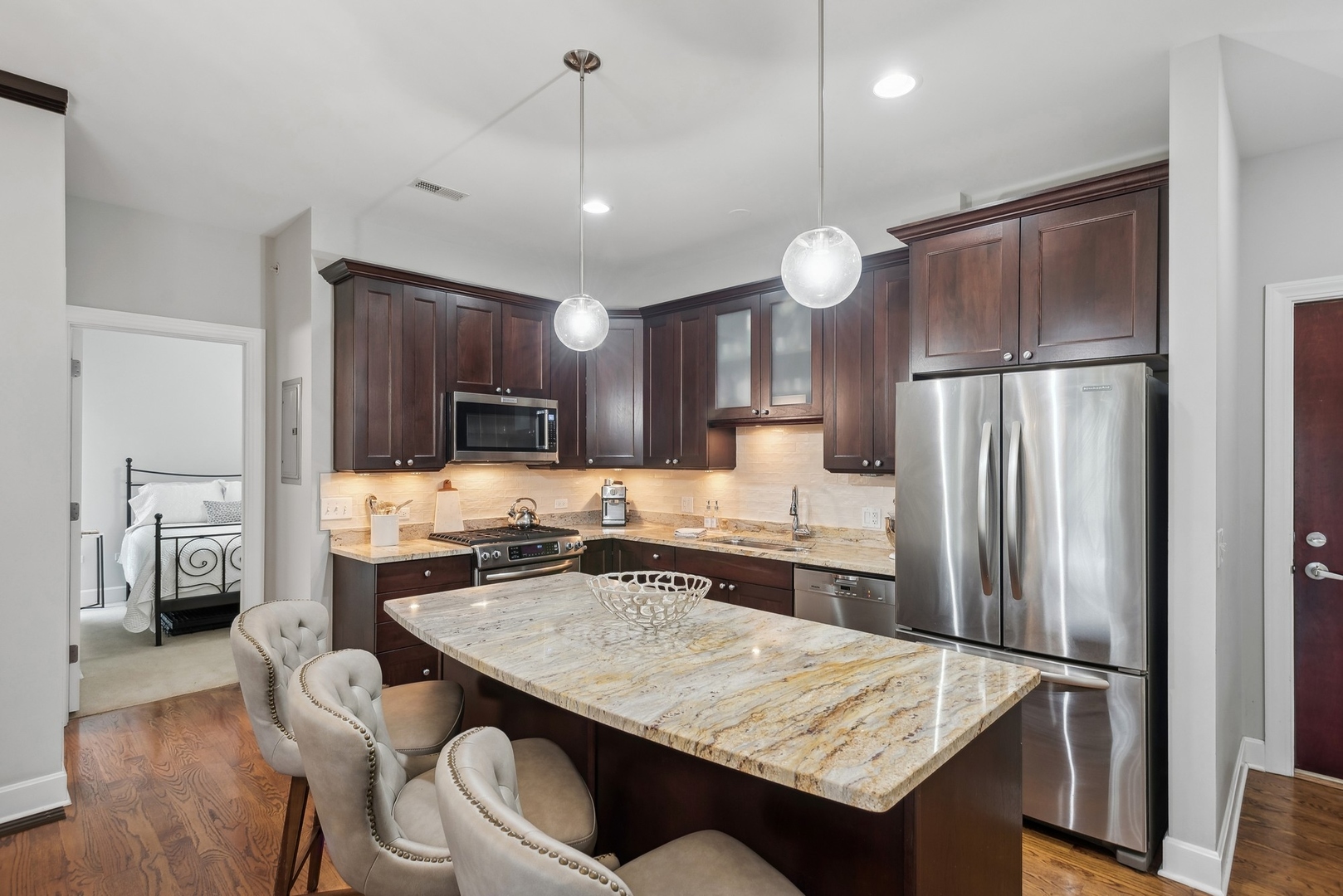 645 Custer Avenue Unit: 403