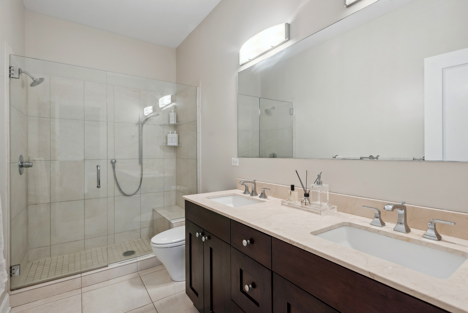645 Custer Avenue Unit: 403