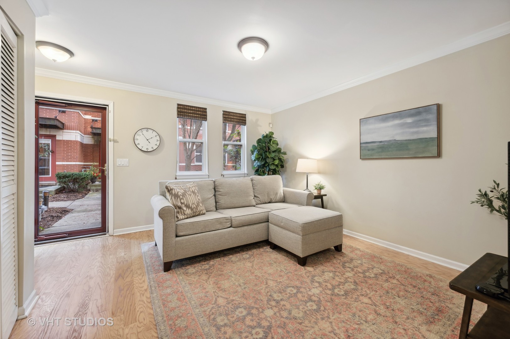 529 Chicago Avenue Unit: H