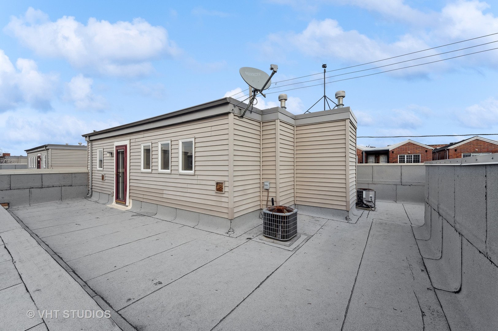 529 Chicago Avenue Unit: H