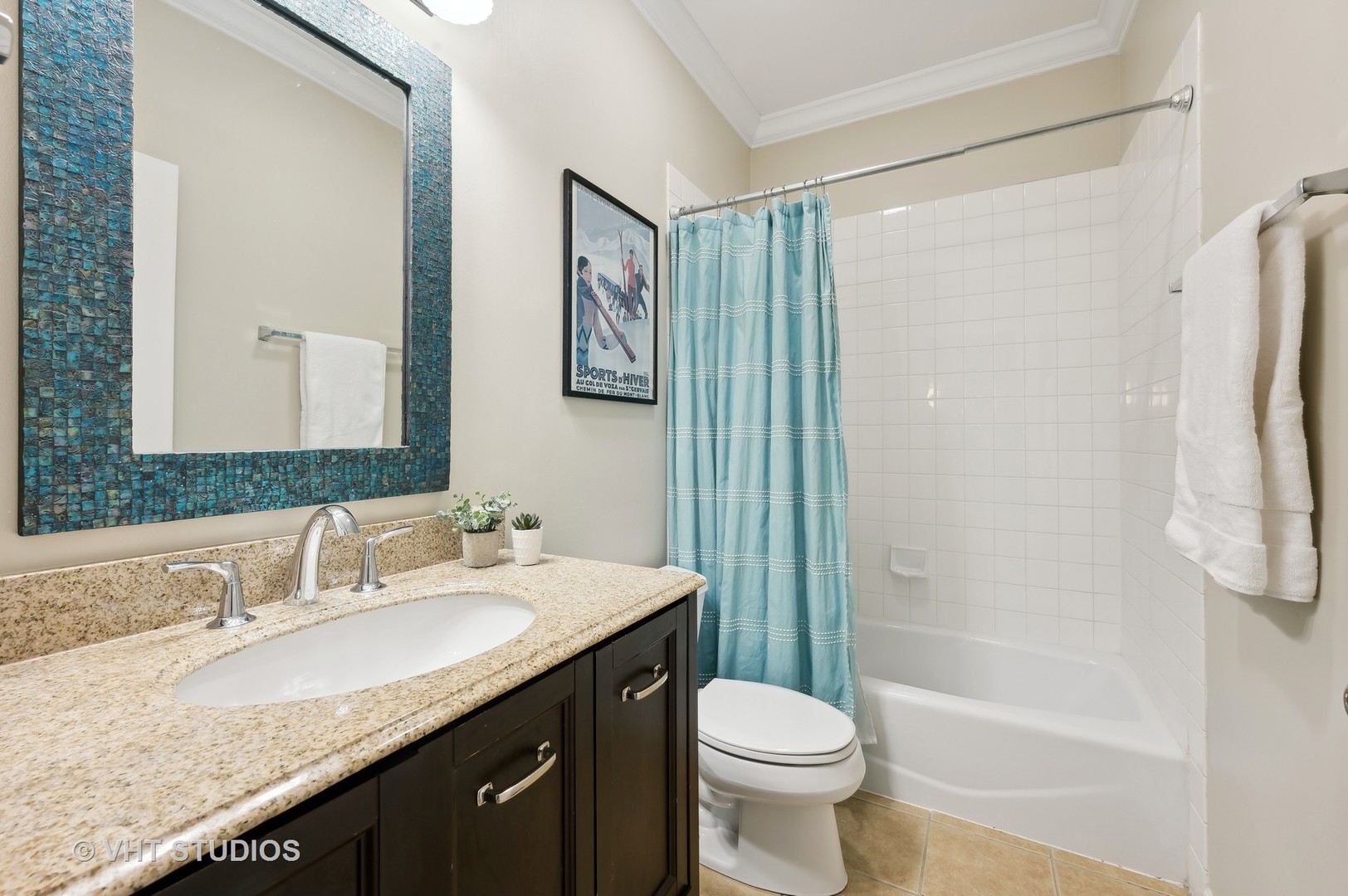 529 Chicago Avenue Unit: H