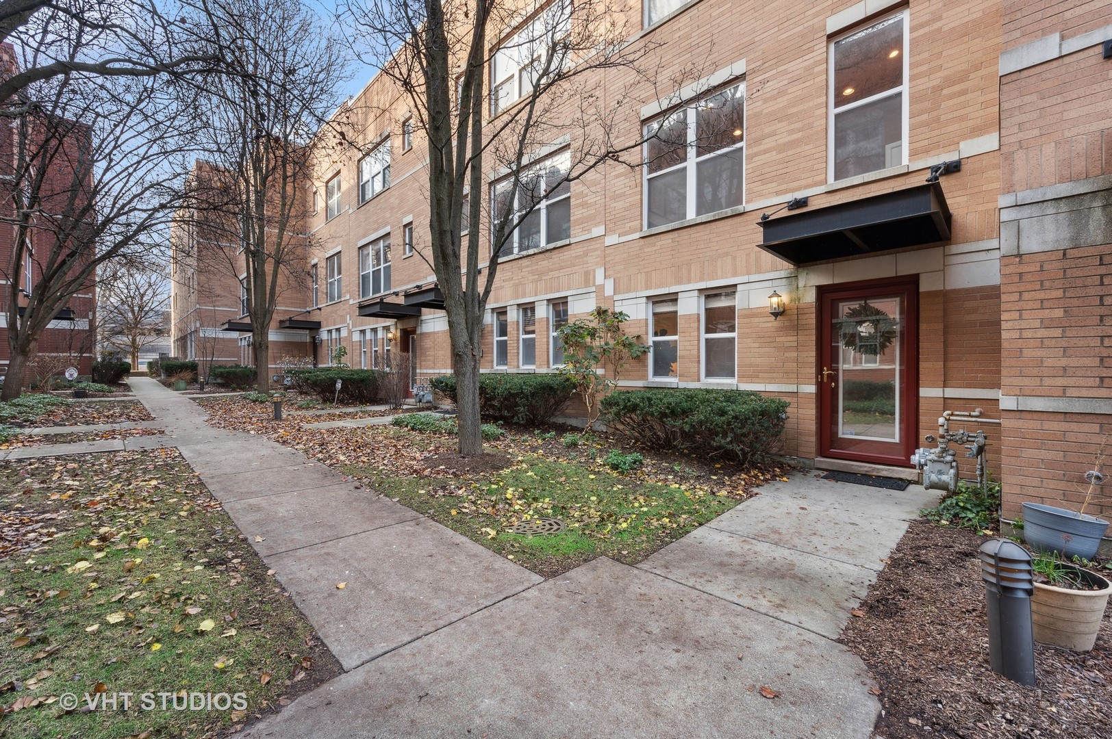 529 Chicago Avenue Unit: H