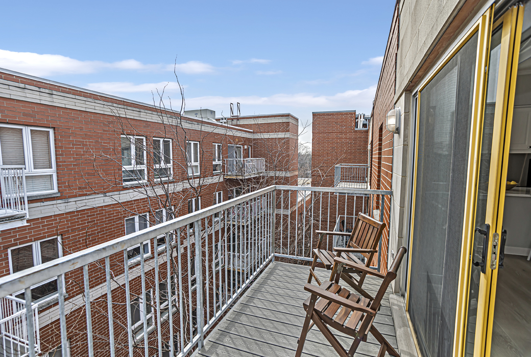 1421 Sherman Avenue Unit: 605