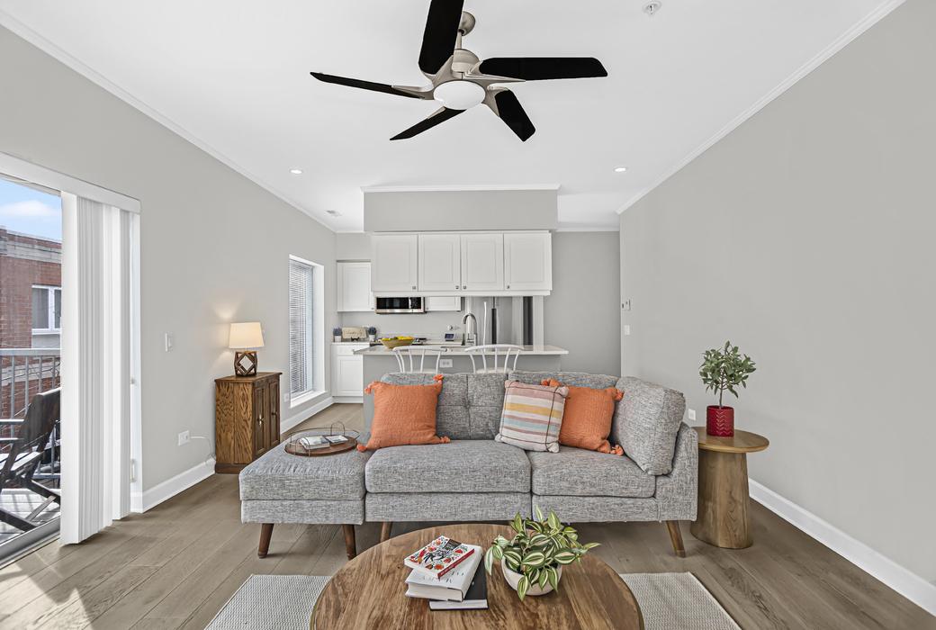 1421 Sherman Avenue Unit: 605