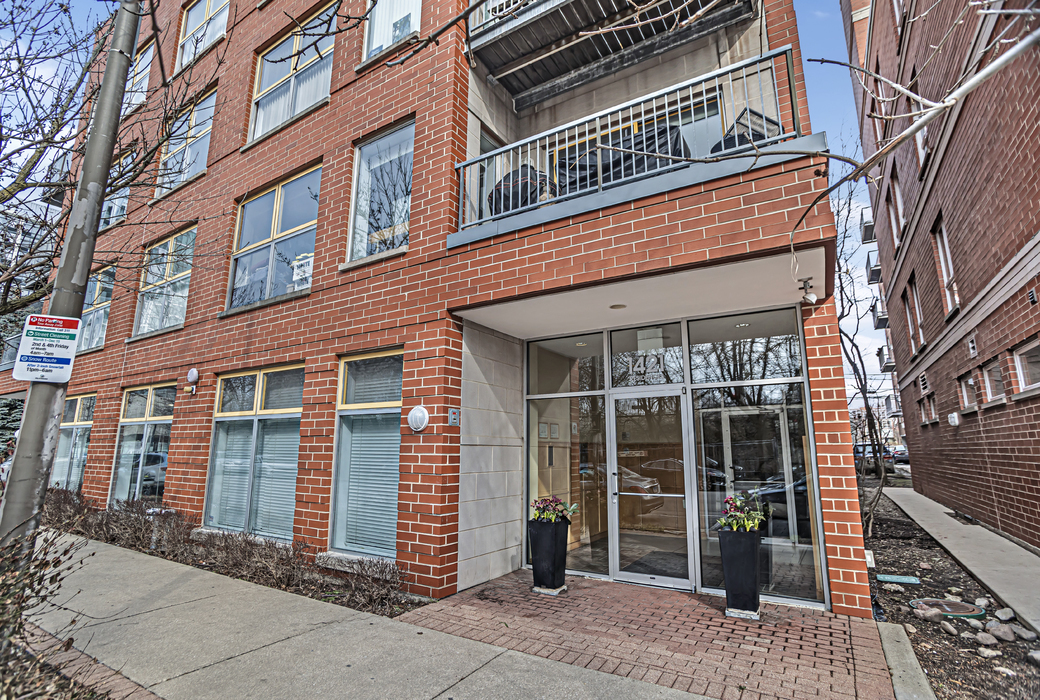 1421 Sherman Avenue Unit: 605