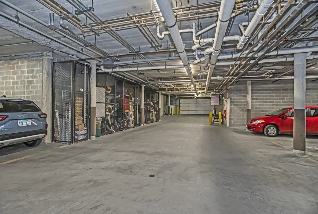 1421 Sherman Avenue Unit: 605