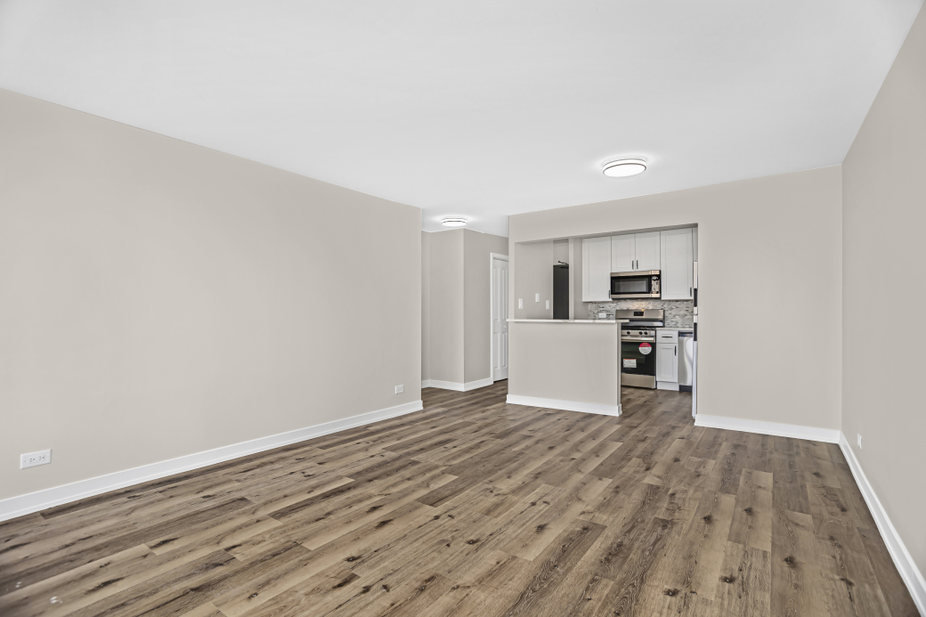 3930 N PINE GROVE Avenue Unit: 709