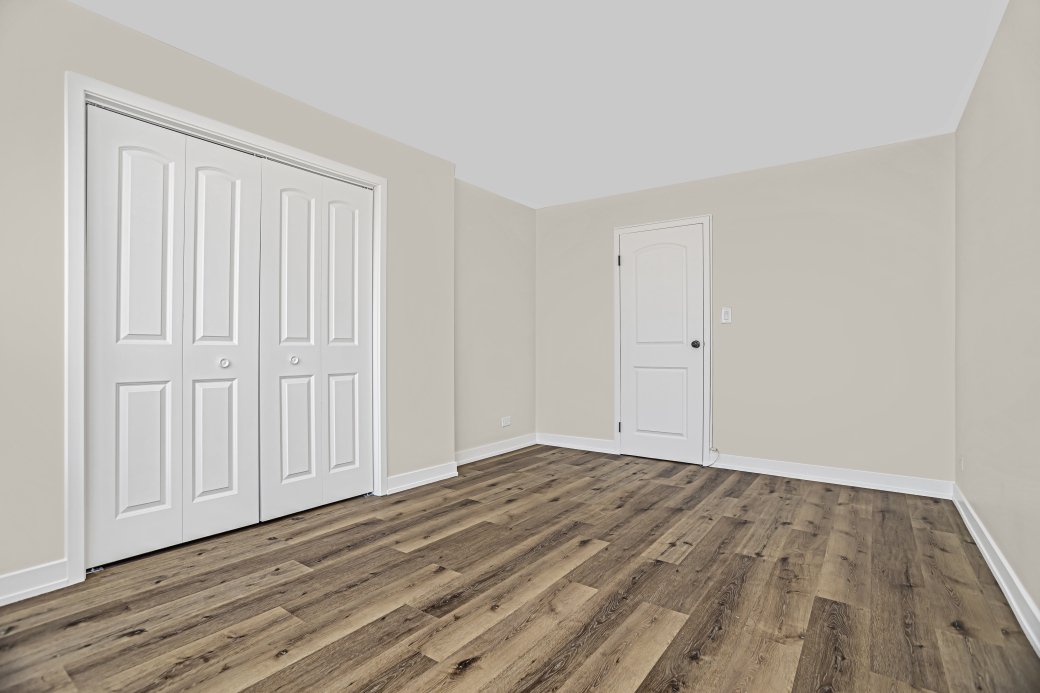 3930 N PINE GROVE Avenue Unit: 709