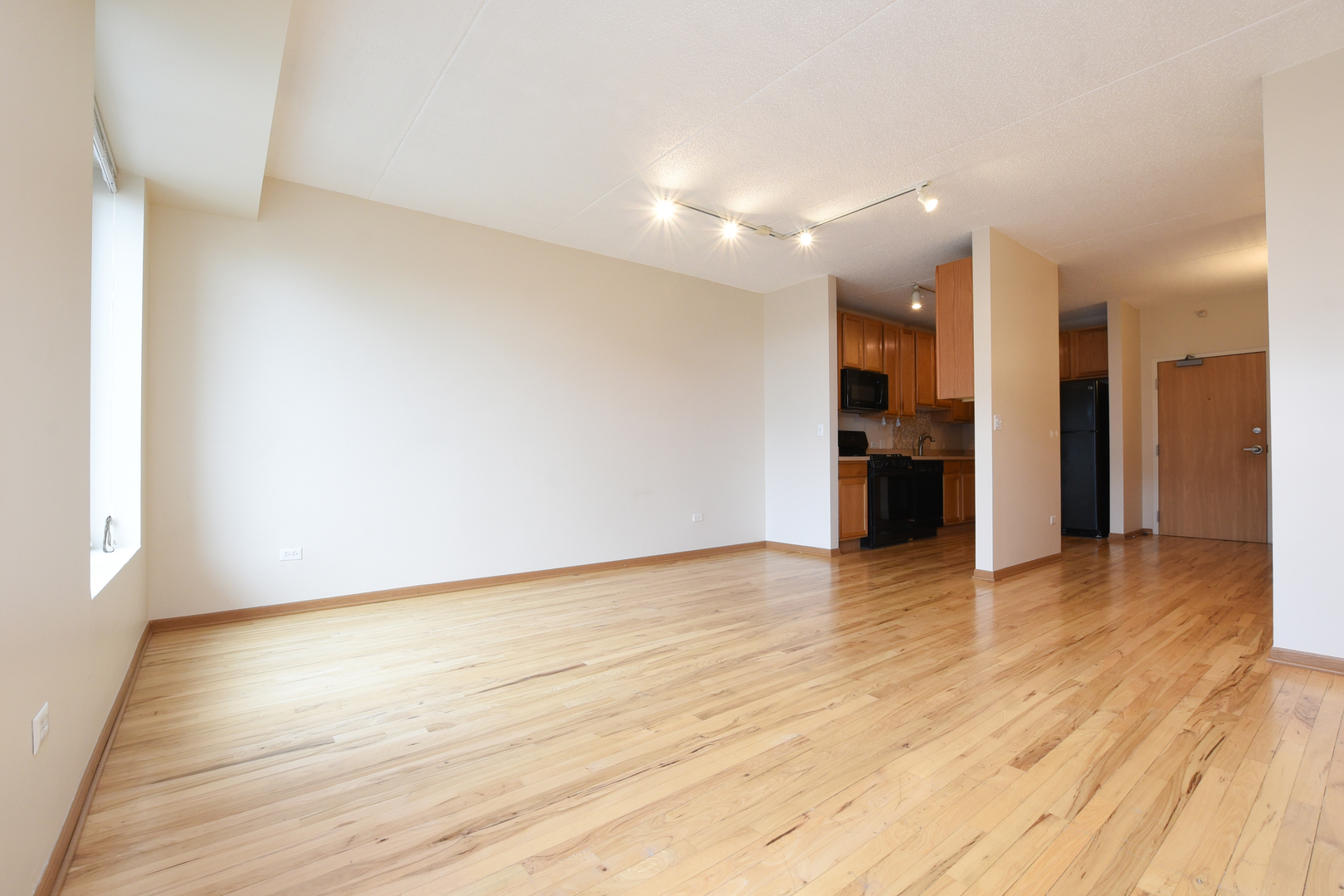 515 Main Street Unit: 707