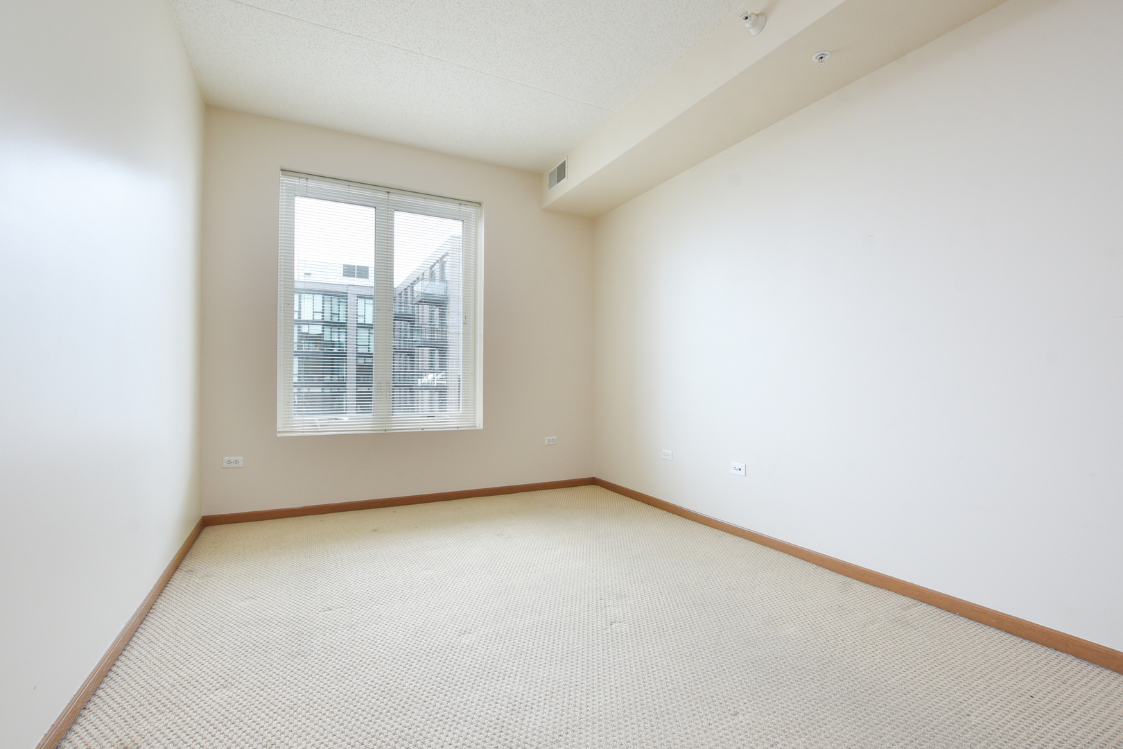 515 Main Street Unit: 707