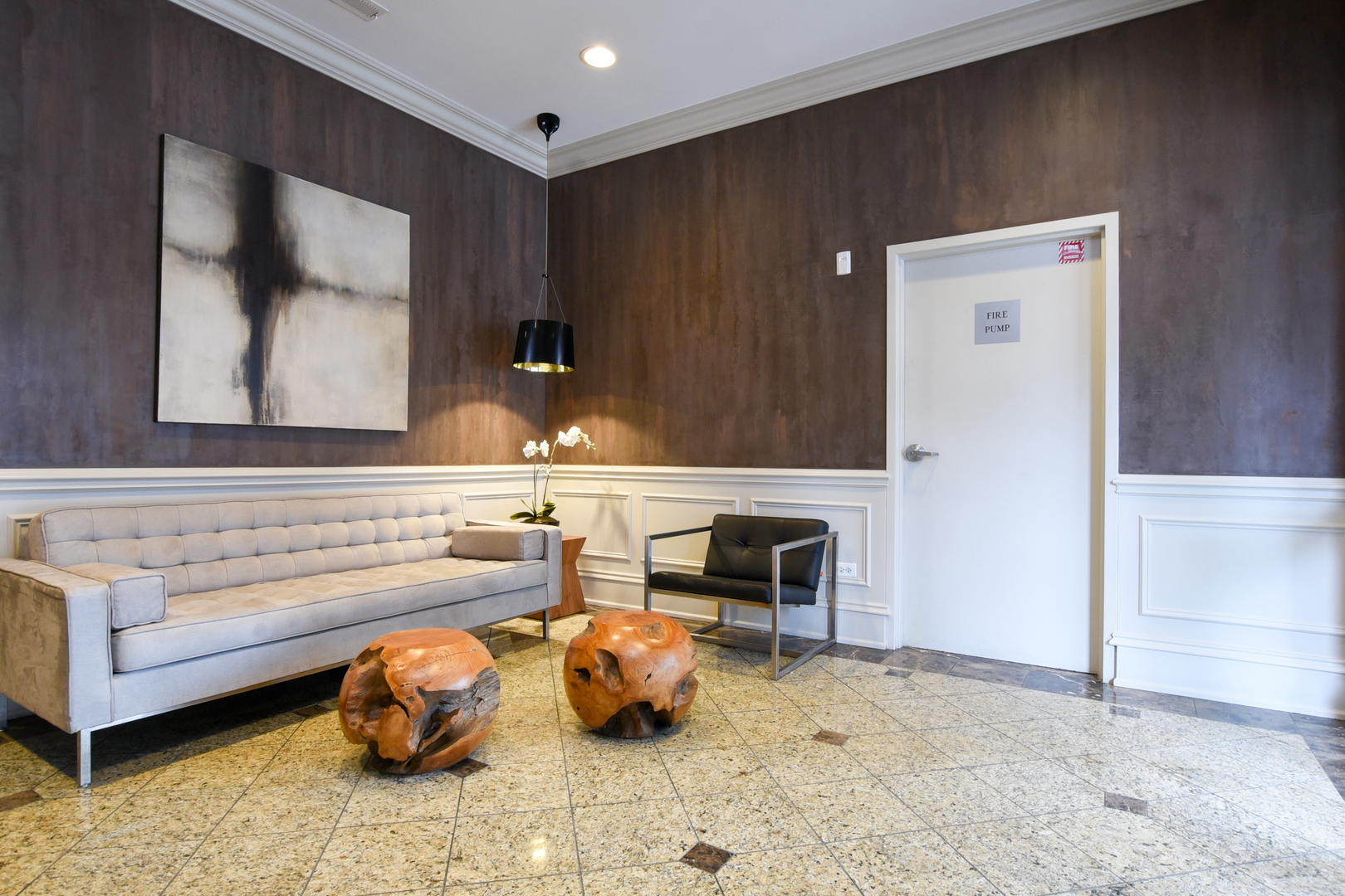 515 Main Street Unit: 707