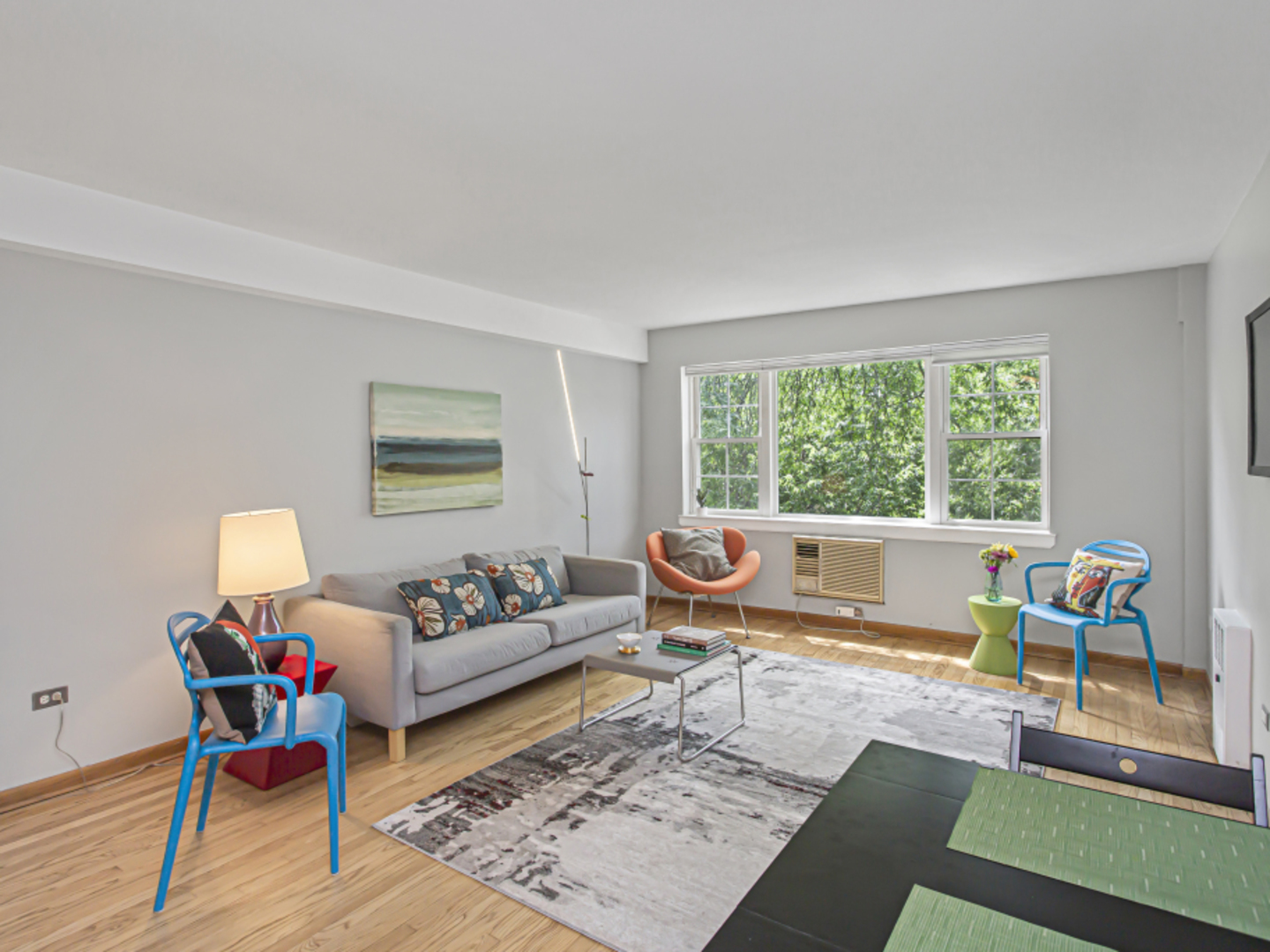 1015 Madison Street Unit: 402