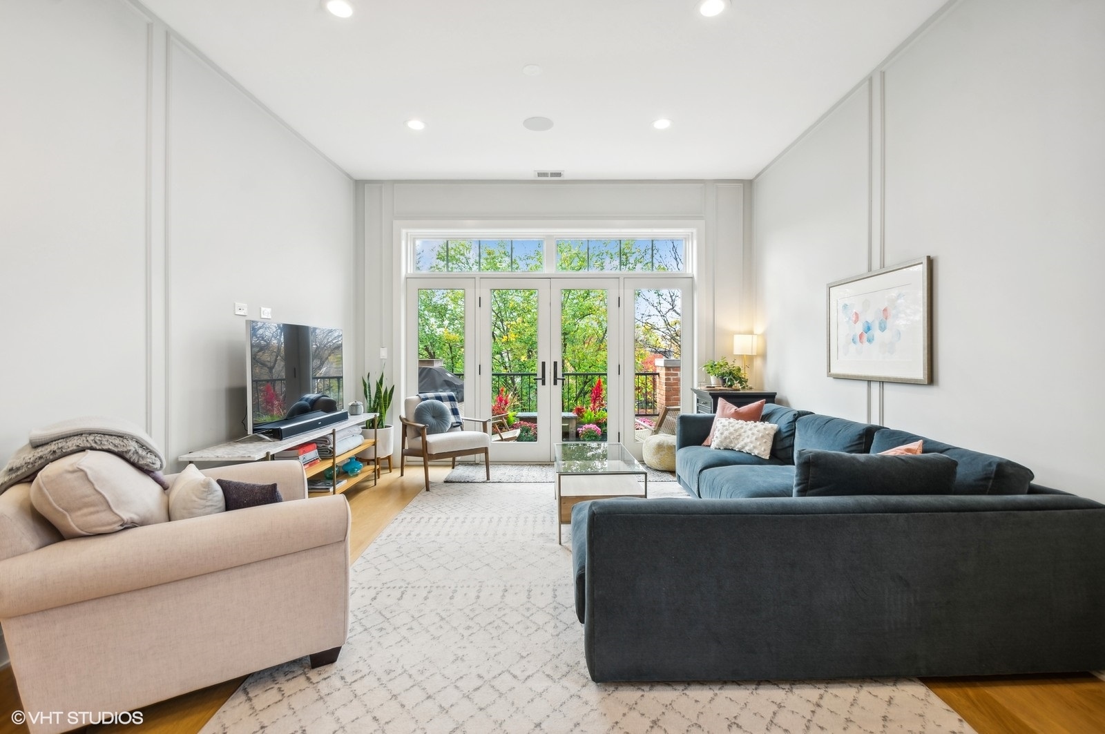 1717 N Humboldt Boulevard Unit: 3N