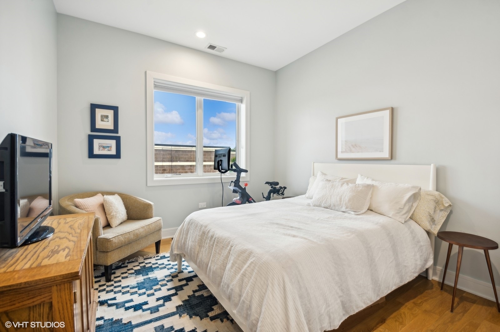 1717 N Humboldt Boulevard Unit: 3N