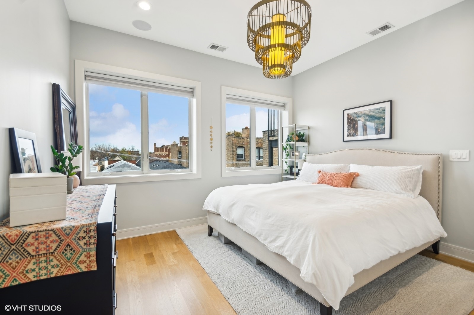 1717 N Humboldt Boulevard Unit: 3N