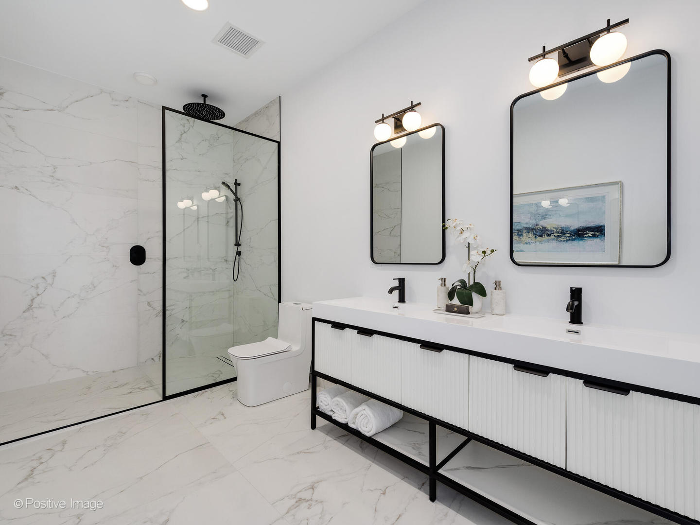 2354 W Farragut Avenue Unit: PH-402