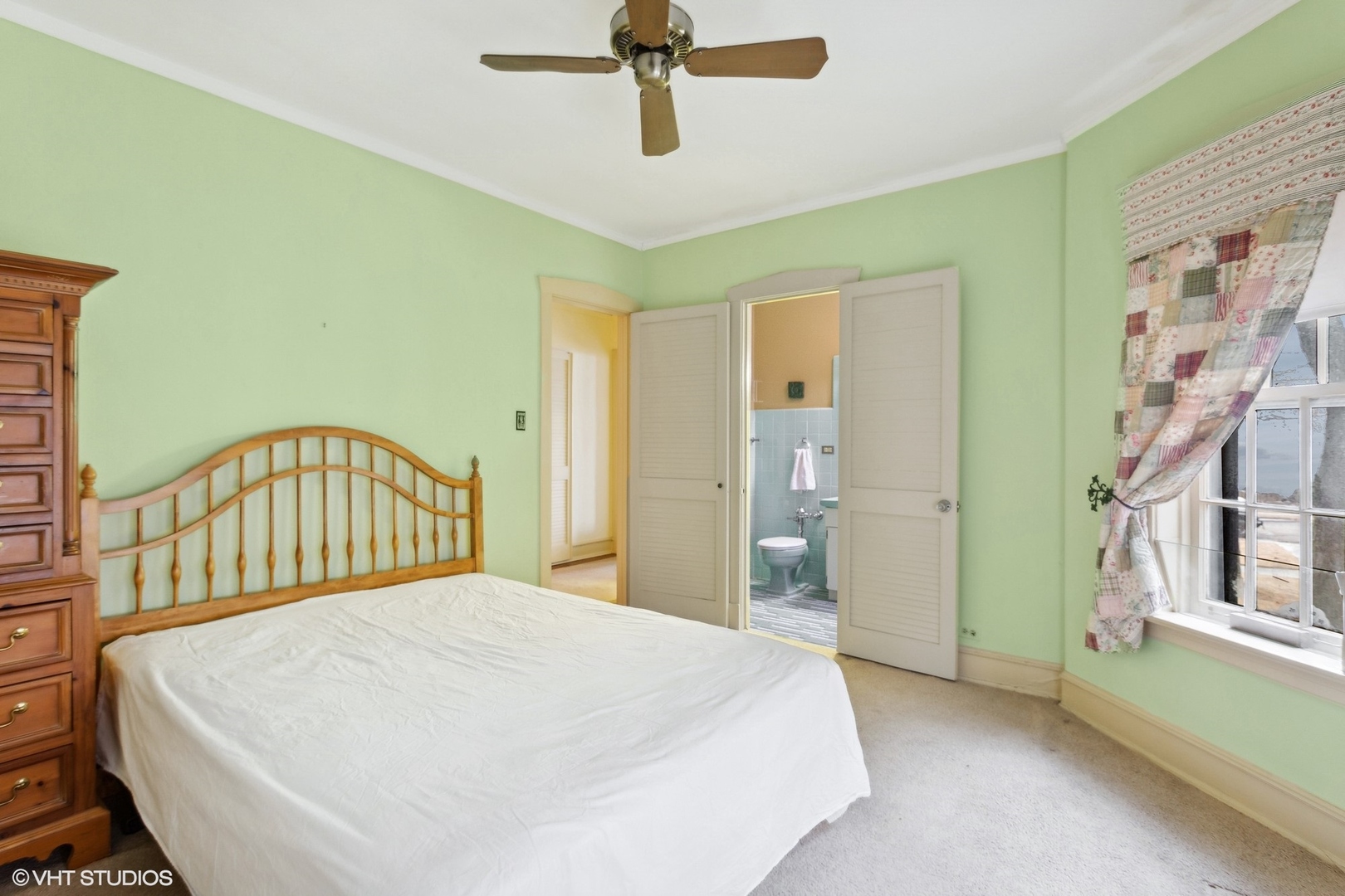 576 Sheridan Square Unit: 1