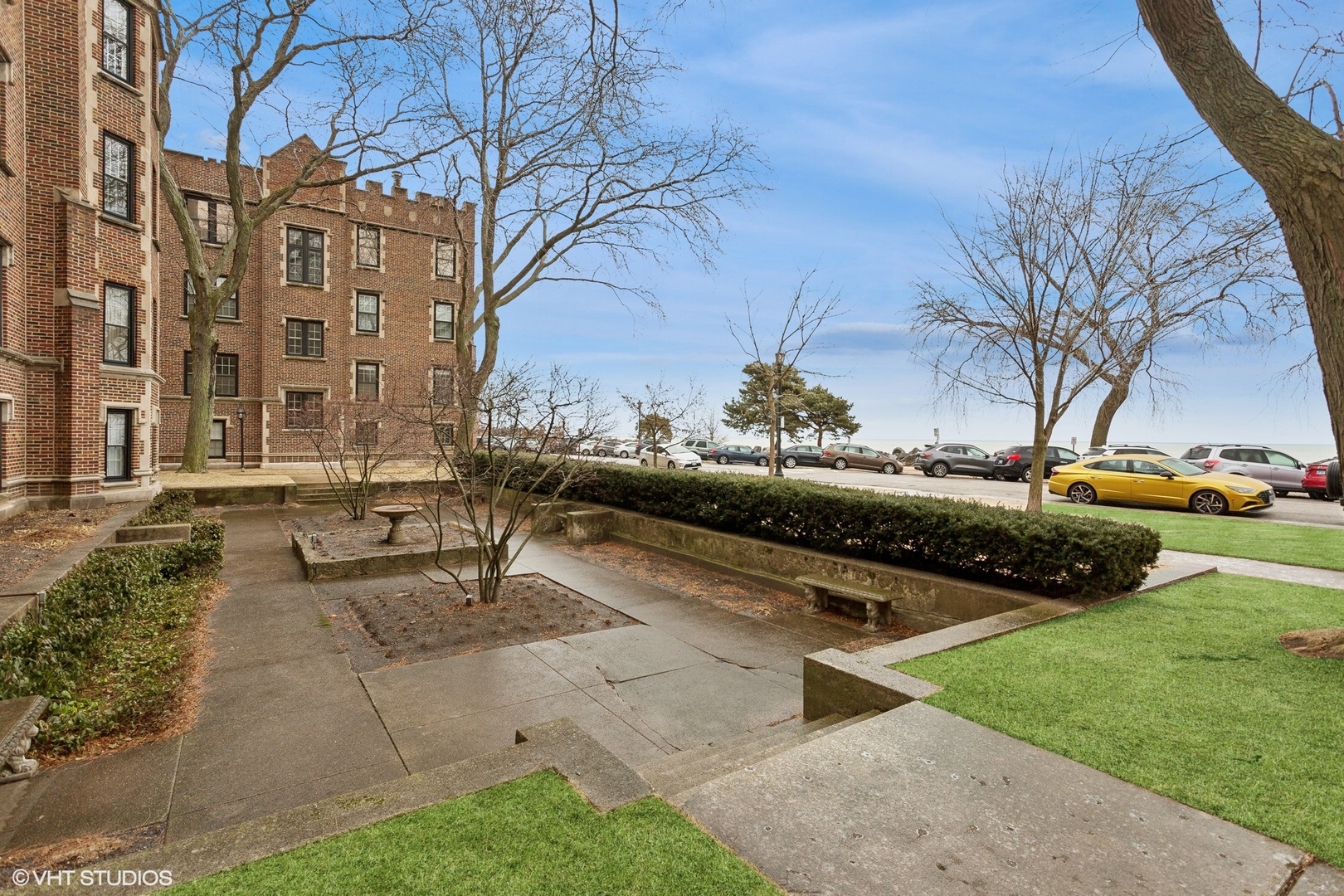 576 Sheridan Square Unit: 1