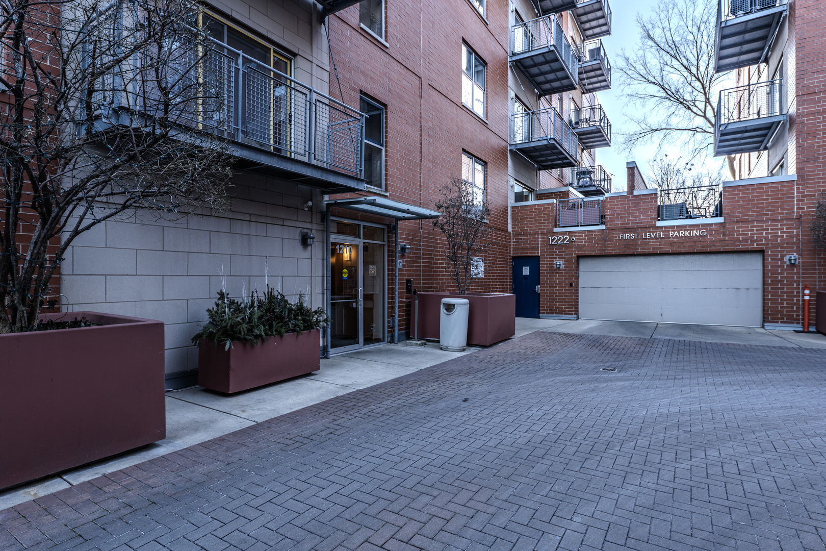 1210 Chicago Avenue Unit: 405A