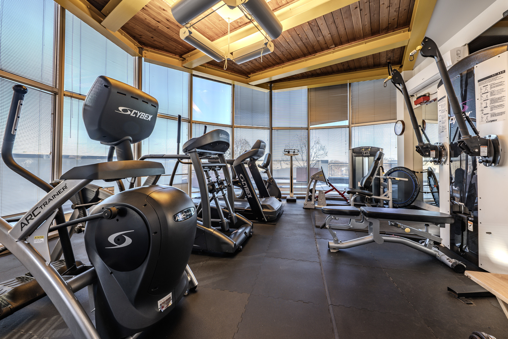 1210 Chicago Avenue Unit: 405A