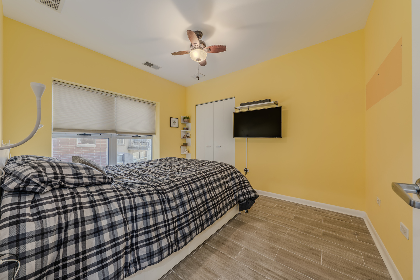 1210 Chicago Avenue Unit: 405A