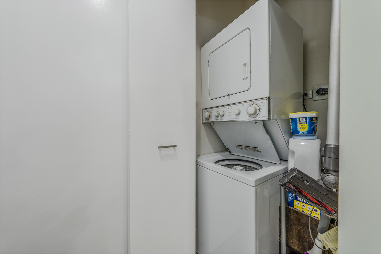 1210 Chicago Avenue Unit: 405A