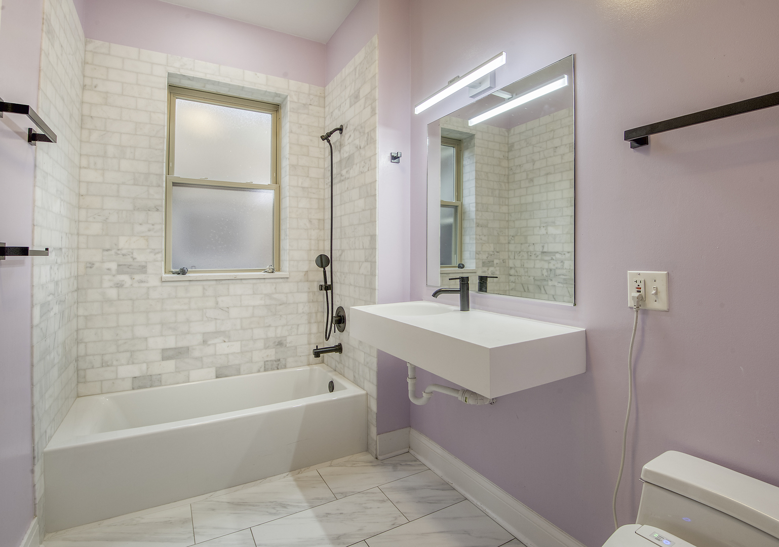 1325 W Albion Avenue Unit: 3