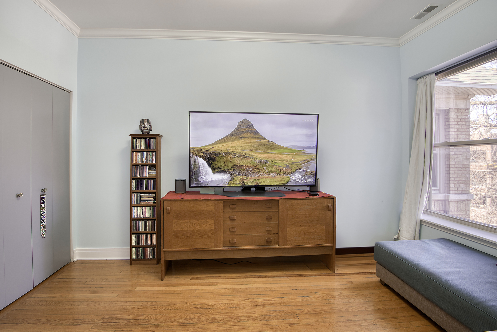 1325 W Albion Avenue Unit: 3