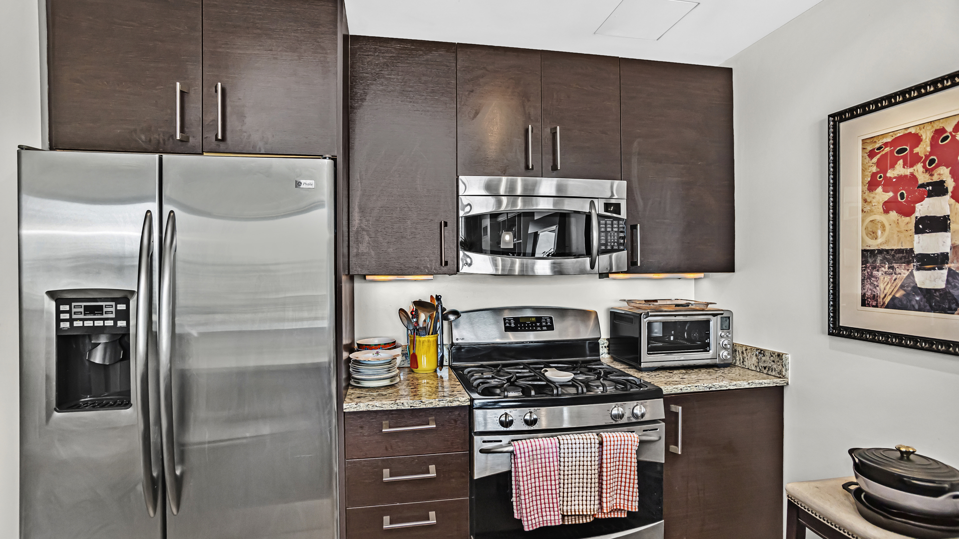 1570 Elmwood Avenue Unit: 1406