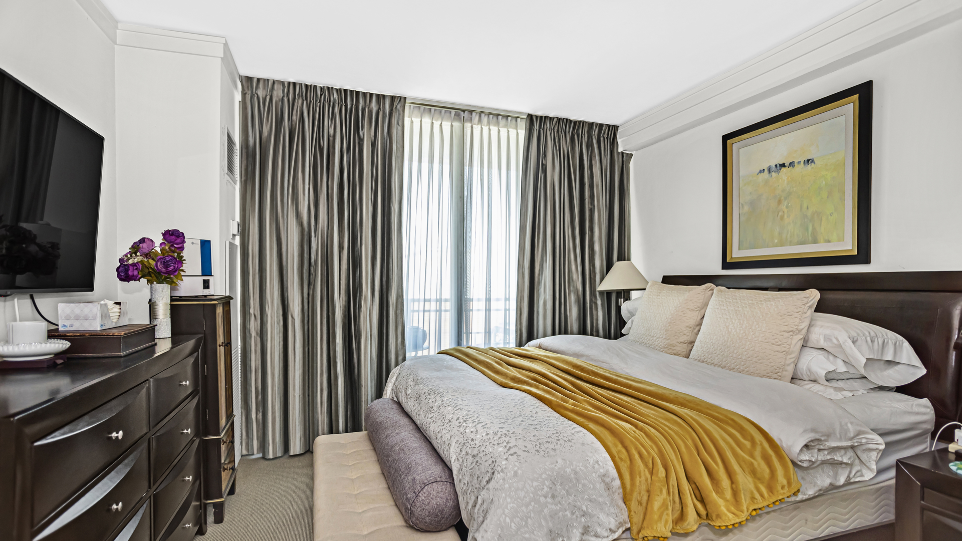 1570 Elmwood Avenue Unit: 1406