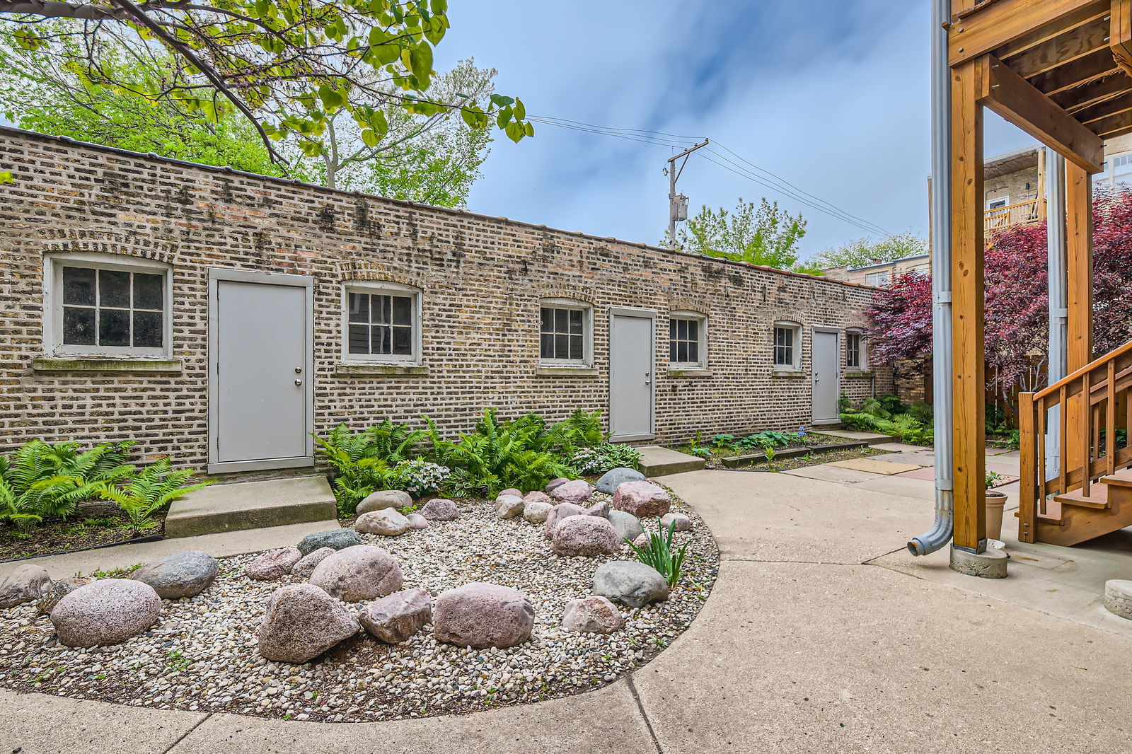 1243 W Granville Avenue Unit: 3W