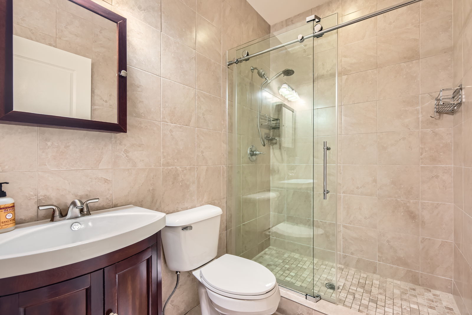 1243 W Granville Avenue Unit: 3W