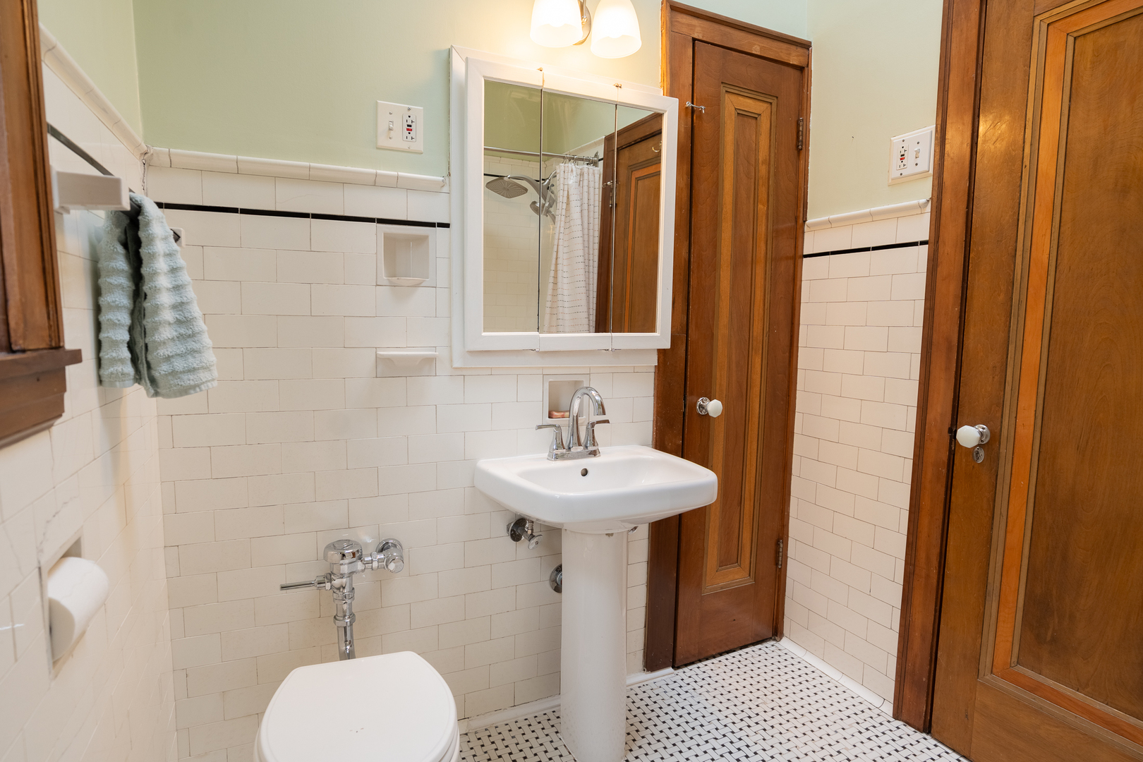 6652 N Glenwood Avenue Unit: 3N