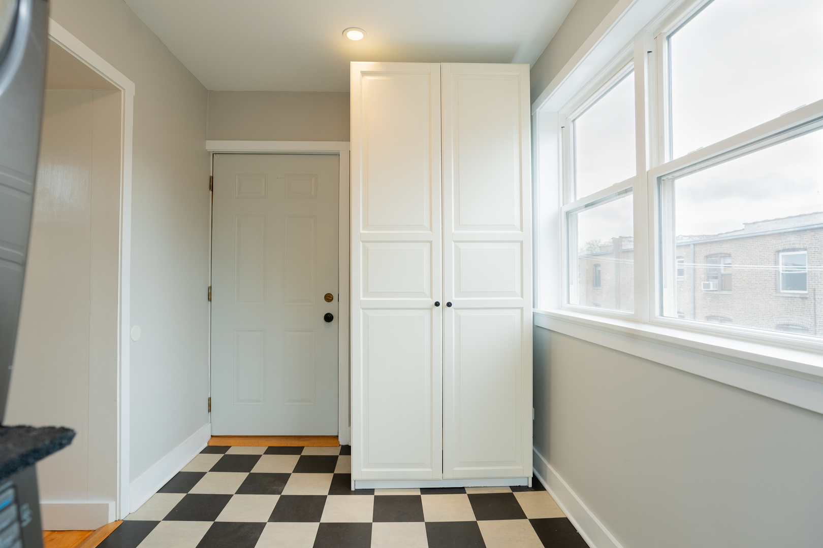 6652 N Glenwood Avenue Unit: 3N