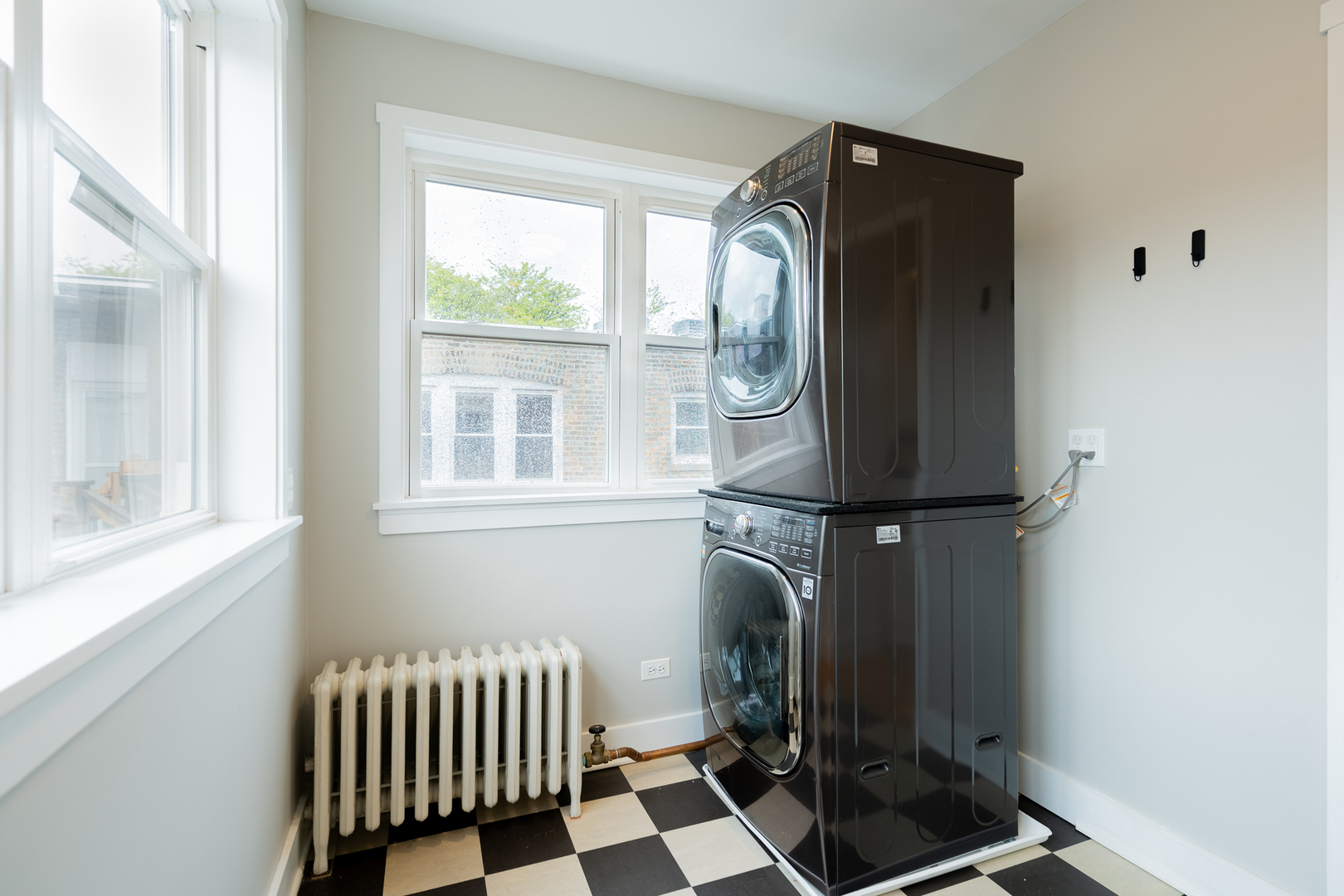 6652 N Glenwood Avenue Unit: 3N