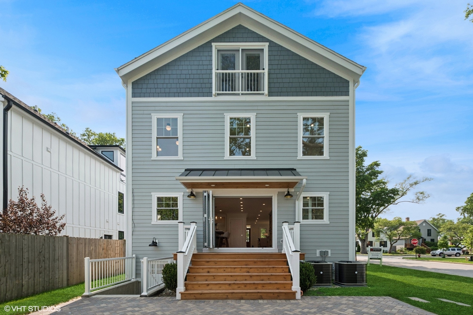 2343 Hastings Avenue