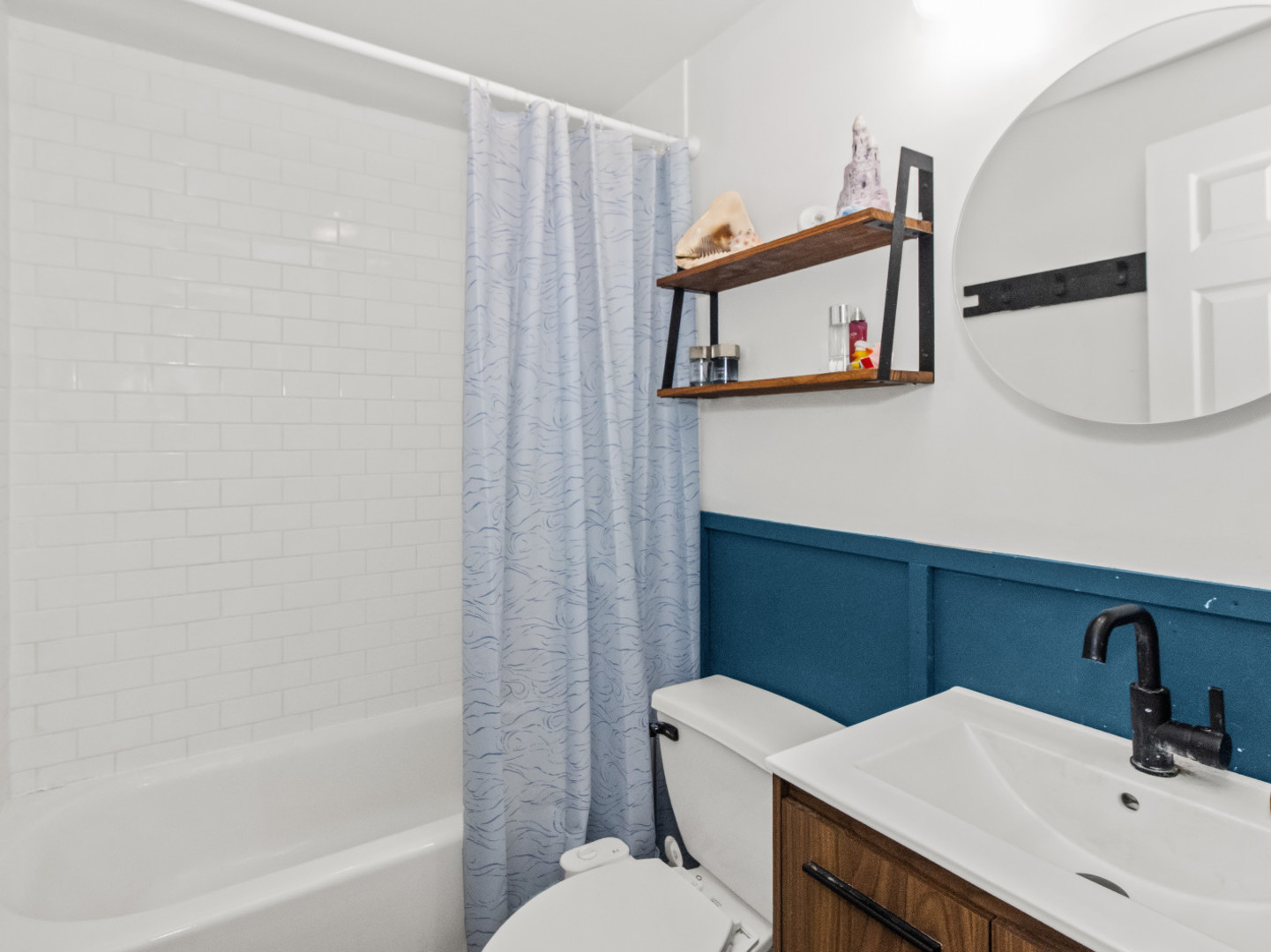3150 N Sheffield Avenue Unit: 203