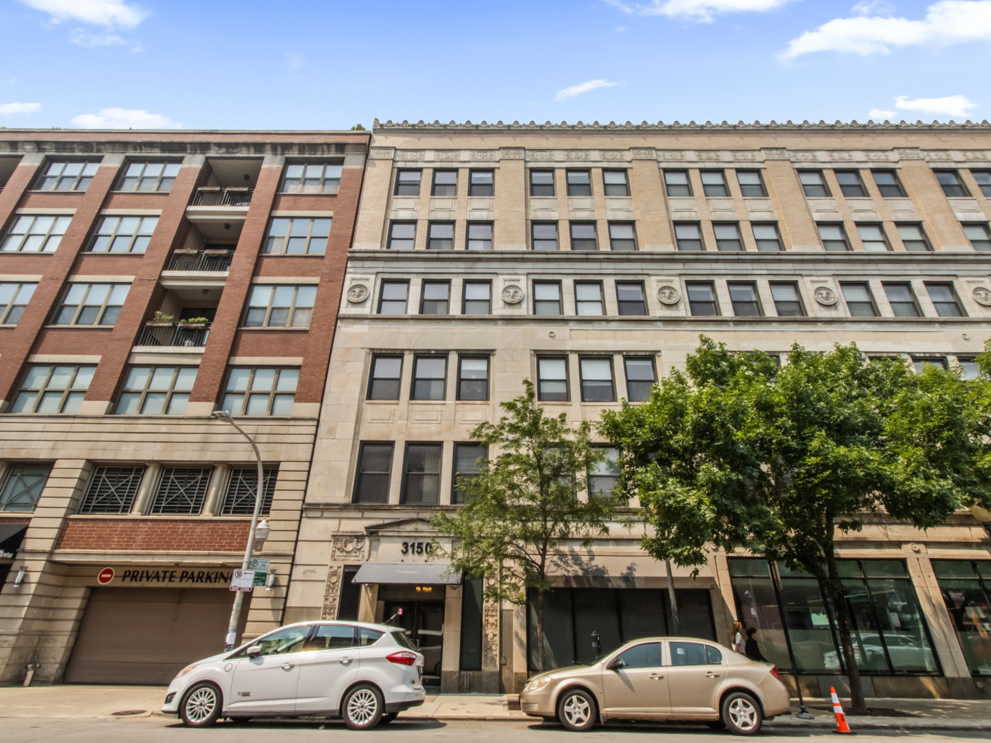 3150 N Sheffield Avenue Unit: 203