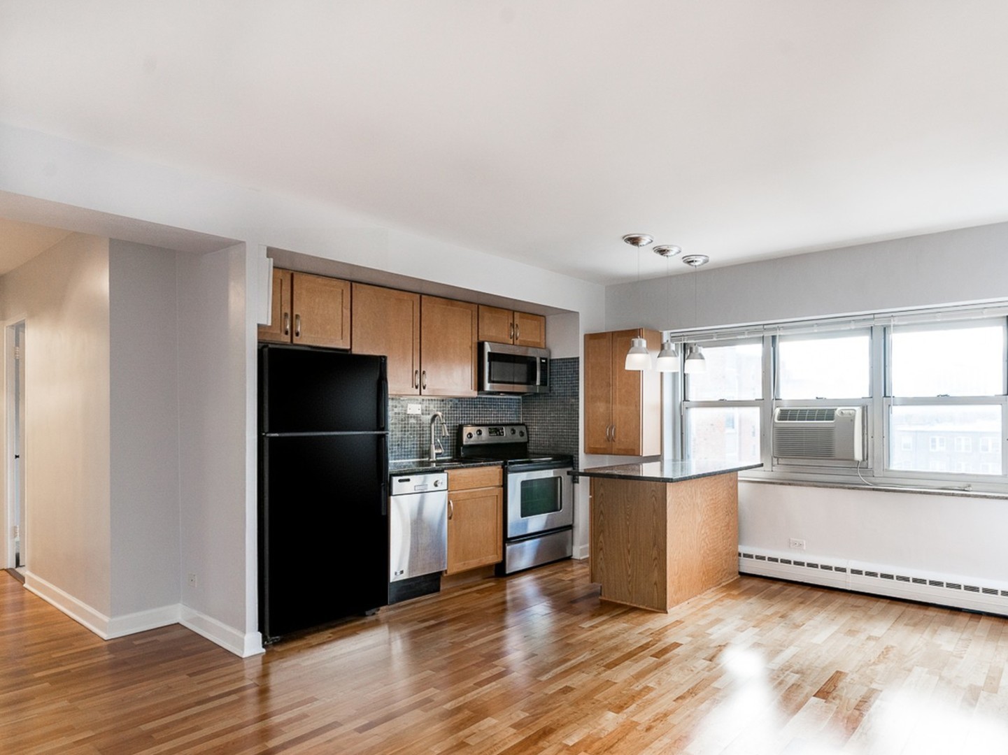 4960 N Marine Drive Unit: 616