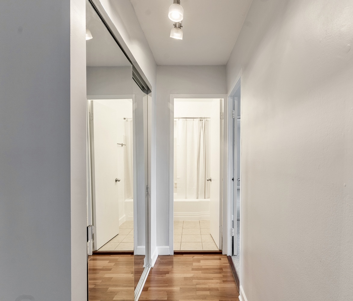 4960 N Marine Drive Unit: 616